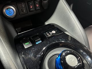 Halvkombi Nissan Leaf 14 av 20