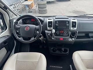 Husbil-halvintegrerad Globe-Traveller Pathfinder Z 150HK Automat! Långbäddar & utfällbar dubbelbädd! 3 av 19