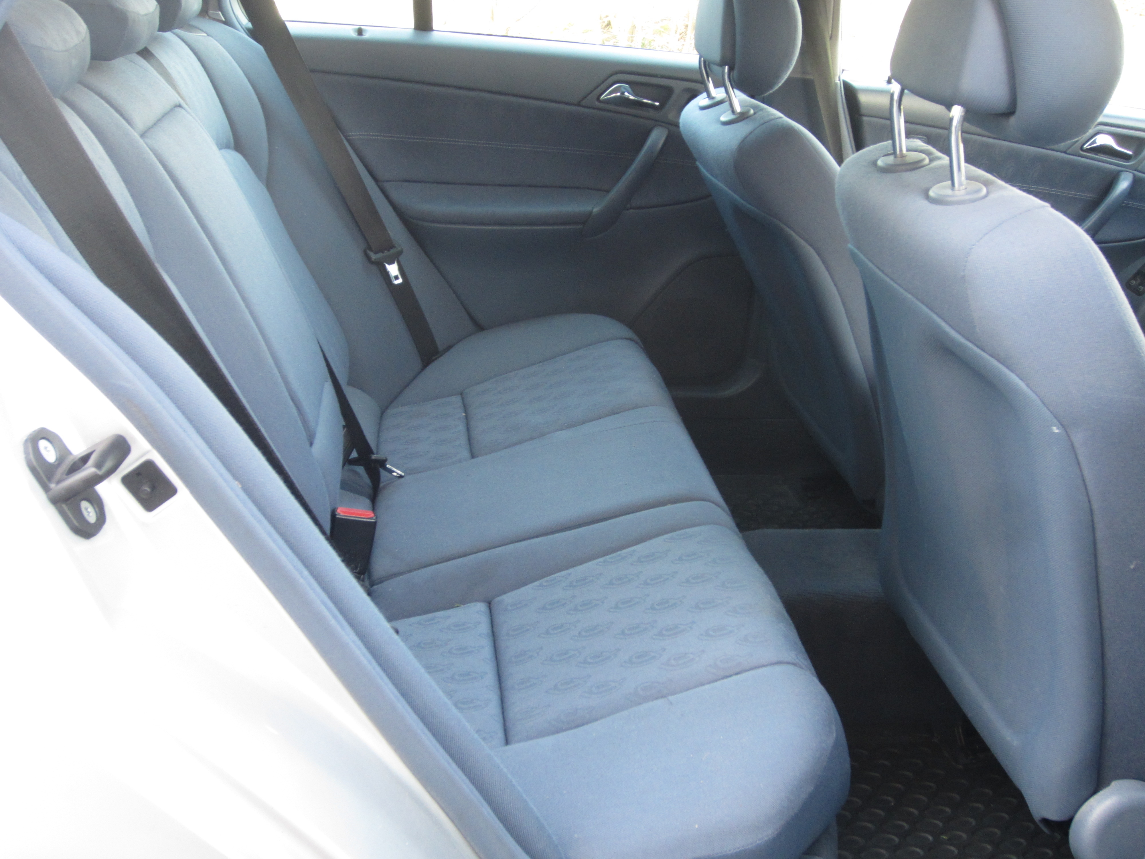 Mercedes-Benz C 2003, kuva 7/29
