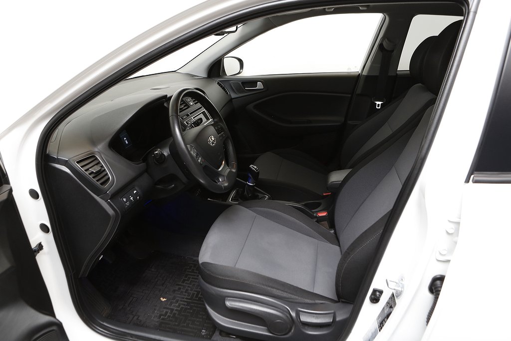 Hyundai i20 1,4 Premium 101hk 5D Panorama Kamera 2016