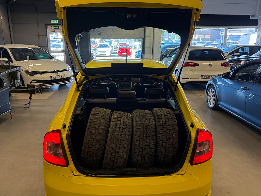 Skoda Octavia RS 2011 - miniatyr 25