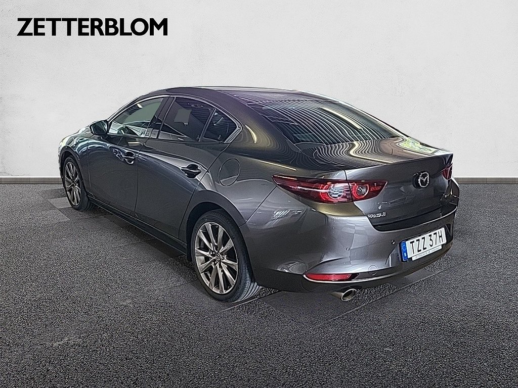 Sedan Mazda 3 3 av 13
