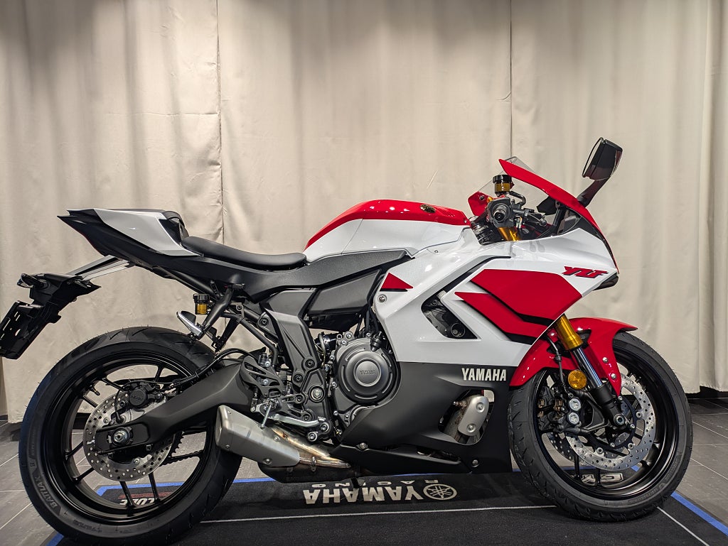 Yamaha YZF-R7 70th Anniversary / Räntekampanj 3,45%
