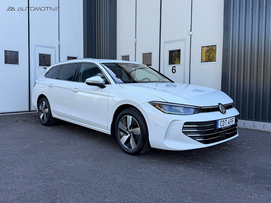 Volkswagen Passat 1.5 eTSI Business Drag Värmare Massage Easy Open
