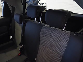 Halvkombi Toyota Yaris 15 av 21