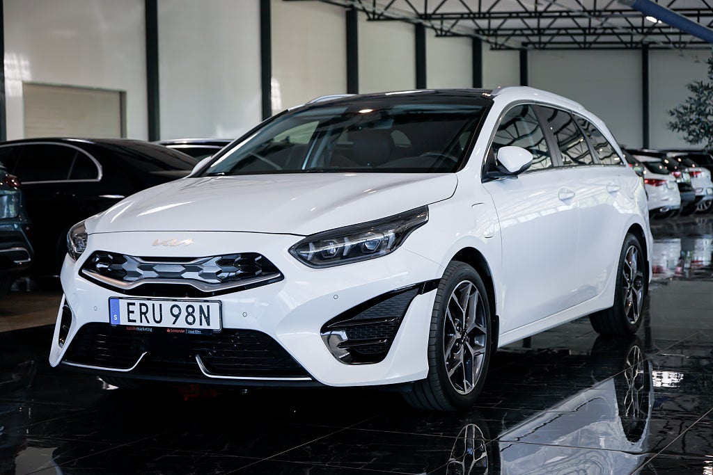 Kia Ceed Sportswagon Plug-in Hybrid AUT Advance Plus Blis Pano 
