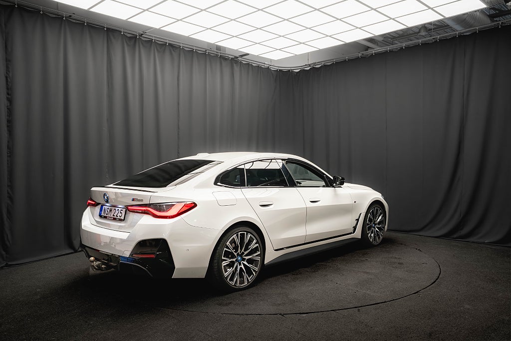 BMW i4 M50 xDrive SUPERCHARGED PANO LASER 20' DRAG HK HUD MOMS