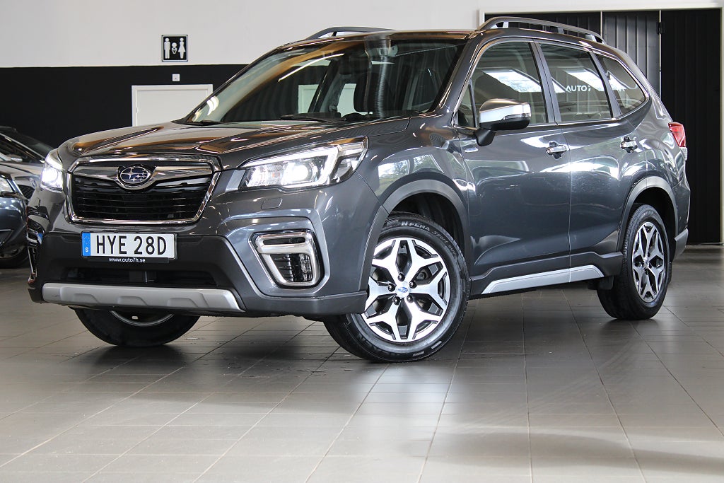 Subaru Forester e-Boxer Lineartronic Base/Backkamera/Drag