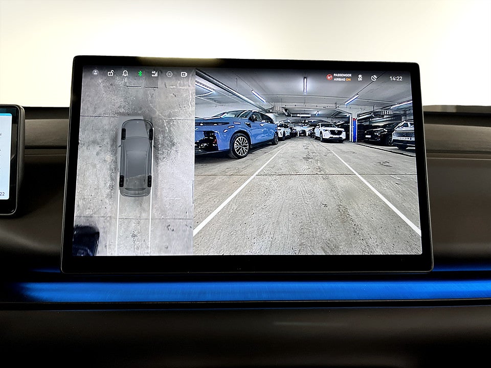 Bild på Leapmotor C10 EREV Design ProMax räckvidd 970km - OMGÅENDE LEVERANS!