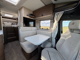 Husbil-halvintegrerad Hymer ML-T 580 Mercedes 4x4 190HK Automat! Endast 750 mil! 6 av 21