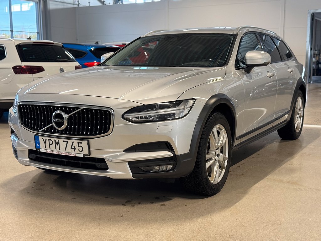 Volvo V90 Cross Country D4 AWD AUT VOC DRAG KAMREM BYTT