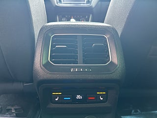 Volkswagen Tiguan TDI 4Motion GT Rattvärm/Drag/SoV-Däck/Kamera/Psens – bild 23