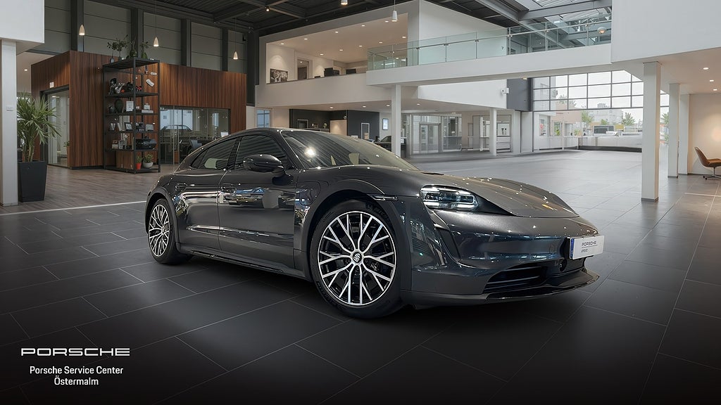 Porsche Taycan 4 4 Cross Turismo