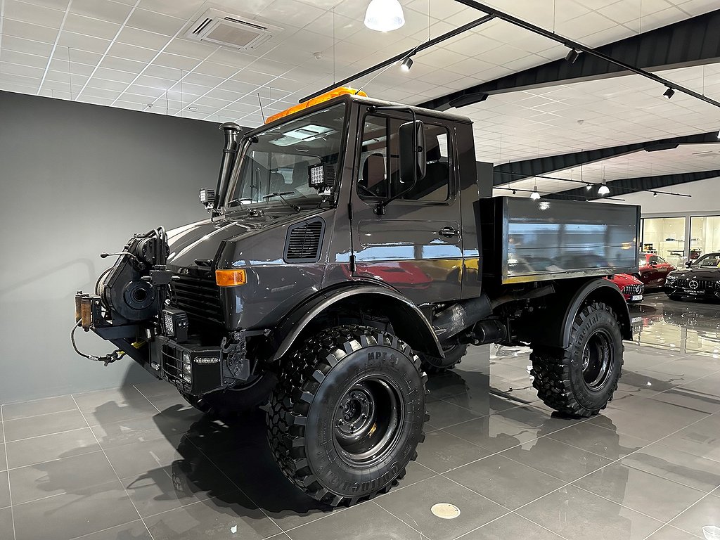 Mercedes-Benz UNIMOG 1000