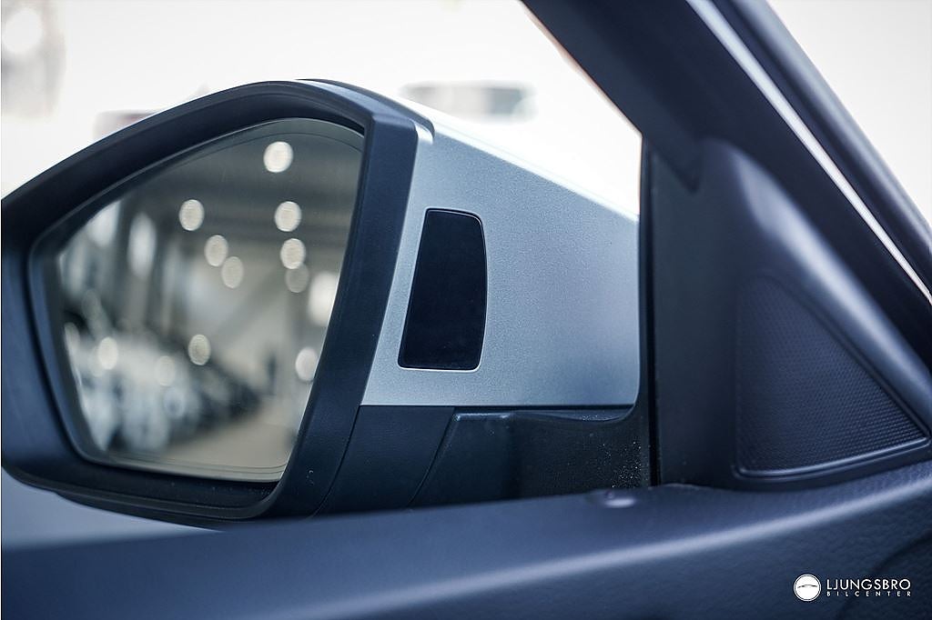 Skoda Superb Skoda Superb Scout 2.0 TDI 4x4 200hk / Pano / Cockpit / Drag