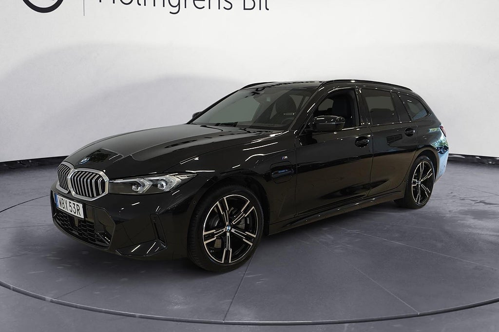 BMW 330e xDrive Touring
