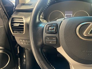 SUV Lexus NX 14 av 25