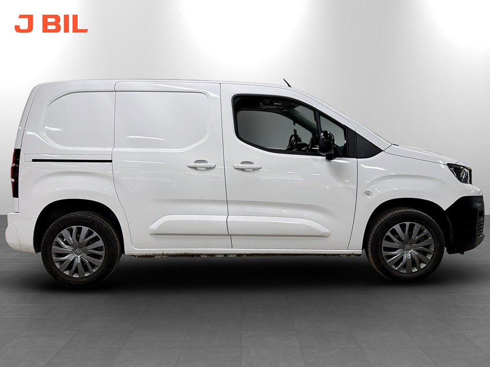 Bild på Peugeot Partner PRO+ 1.5 BHDi 130hk Aut L1 B-KAMERA DRAG