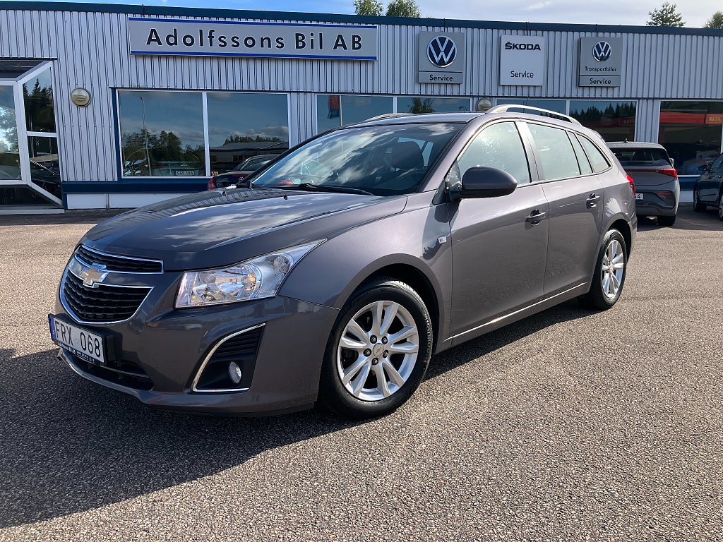Chevrolet Cruze Kombi 1,4 T 140 hk 6-vxl (En ägare/Backkamera)