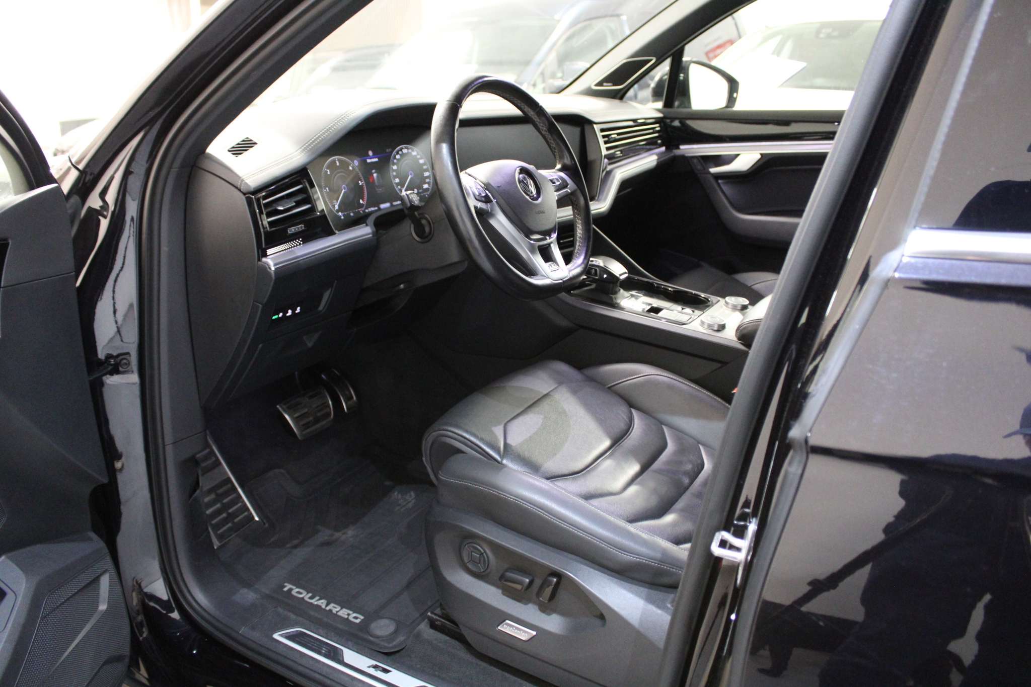 Volkswagen Touareg 2018, bild 5/10