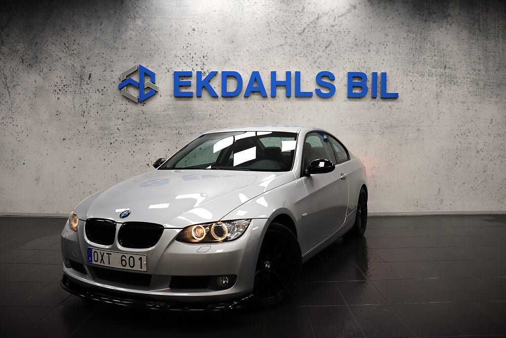 BMW 320 i Coupé*Automat*M-Sport fälgar 18-tum*1,350kr/årskatt