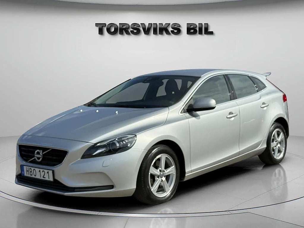 Volvo V40 D2 Momentum Gps Dragkrok V-Hjul Ny servad