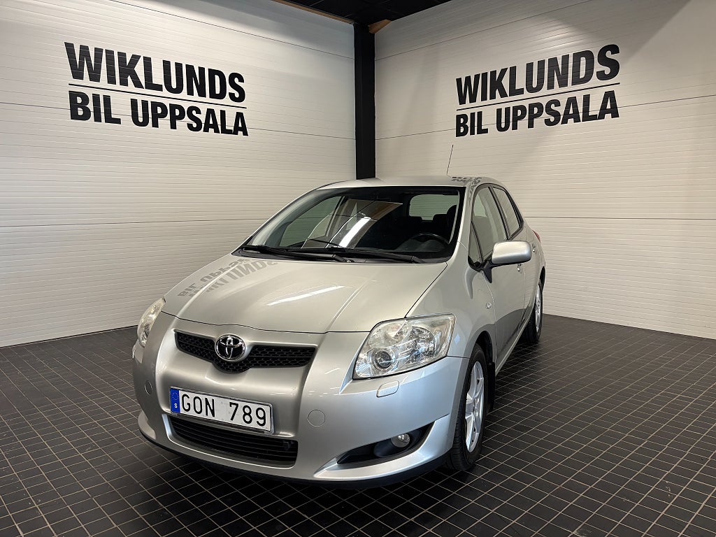 Toyota Auris 5-dörrar 1.6 Dual VVT-i 124hk Nybes Kupévärmare