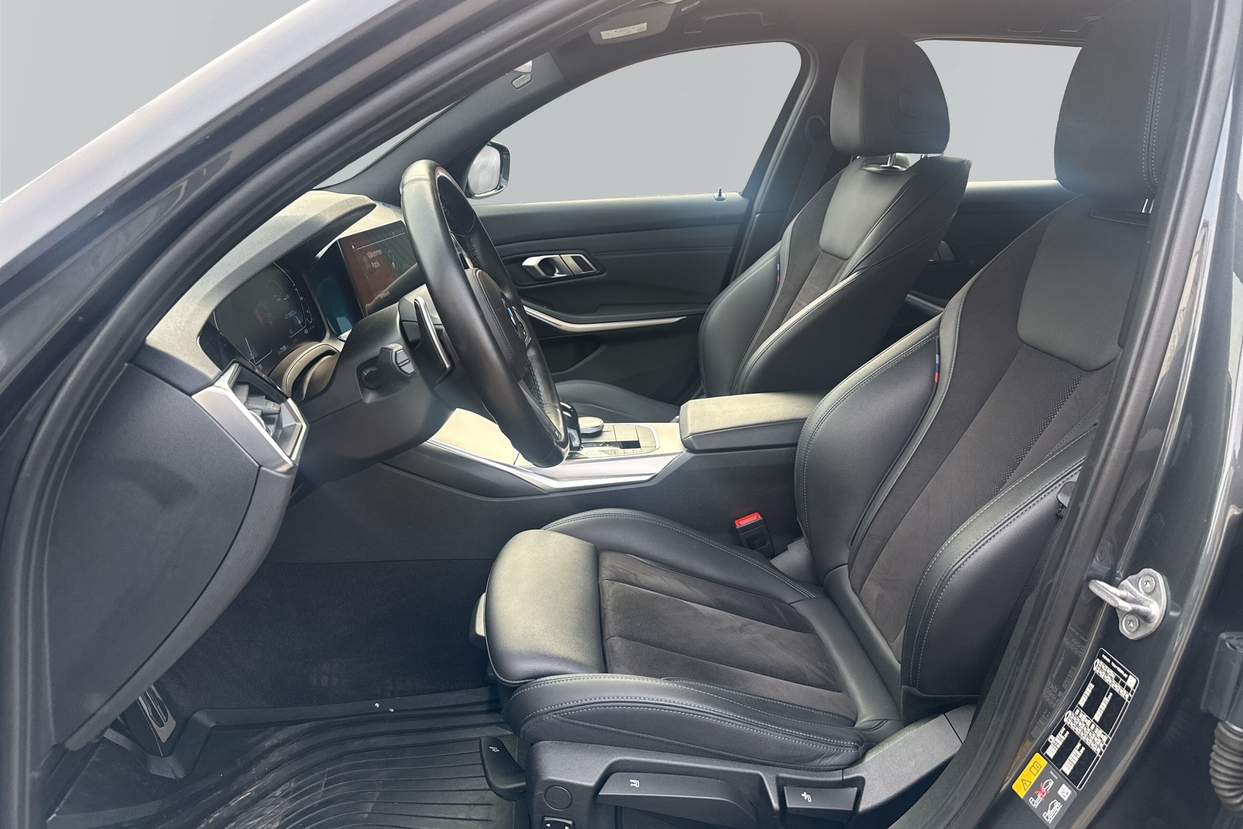 BMW 330e xDrive Touring Steptronic M Sport Värmare 19" Backkamer 2022 - miniatyr 27