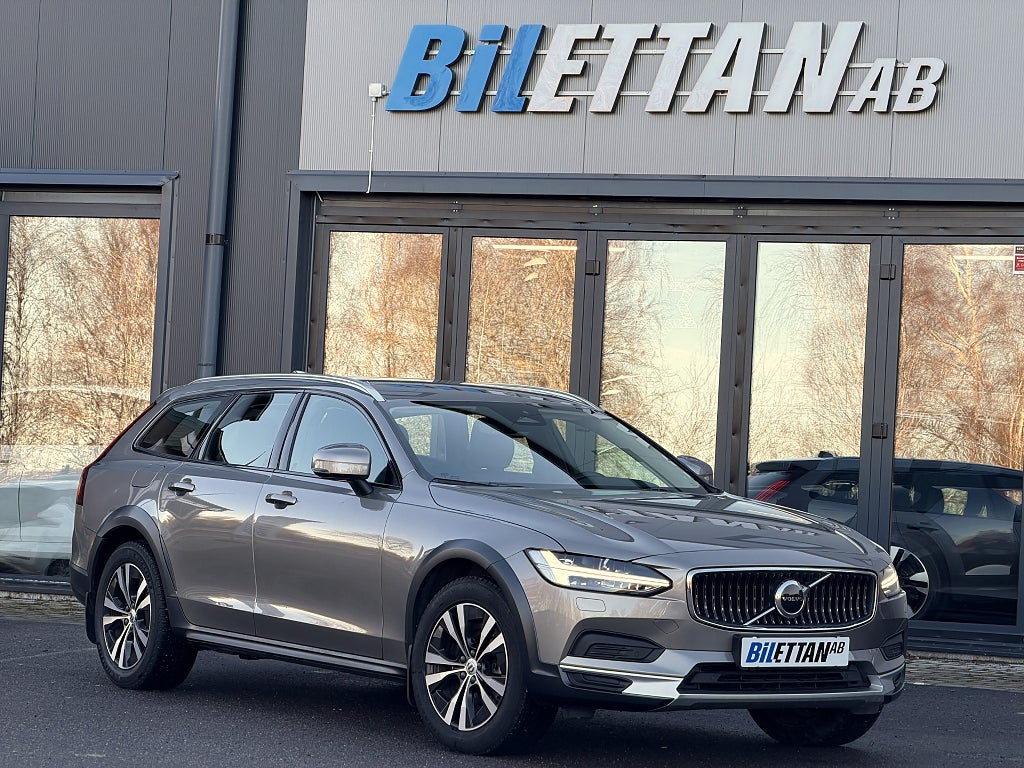 Volvo V90 Cross Country B4 AWD Geartronic Momentum Euro 6 Skinn klädsel