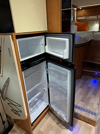 Husbil-integrerad Autostar PRESTIGE I730LJ 180HK AUT 10 av 21