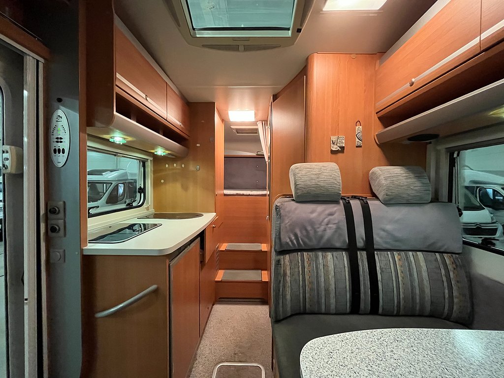 Knaus Sport TR88 / 3500kg / Cykelställ / Markis - Knaus
