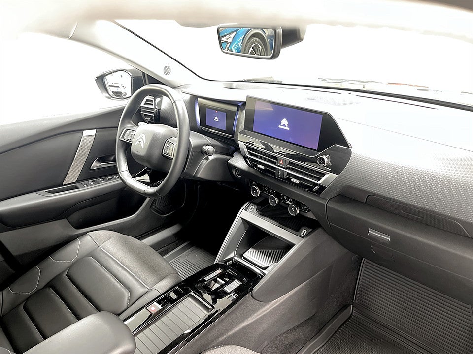Bild på Citroën C4-X Shine 1.2 PT 130hk Aut B-KAMERA NAVI