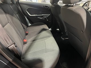 Halvkombi Ford Fiesta 11 av 22