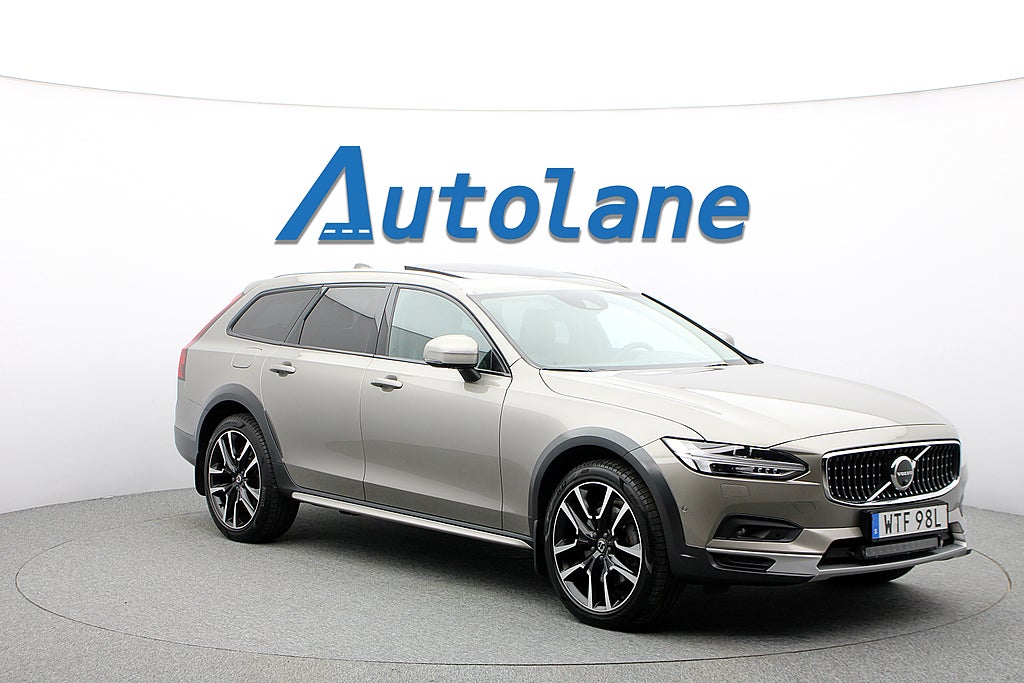 Volvo V90 Cross Country B5 AWD B&W, Pano, Massage, Luftfjädring, 360° 235hk