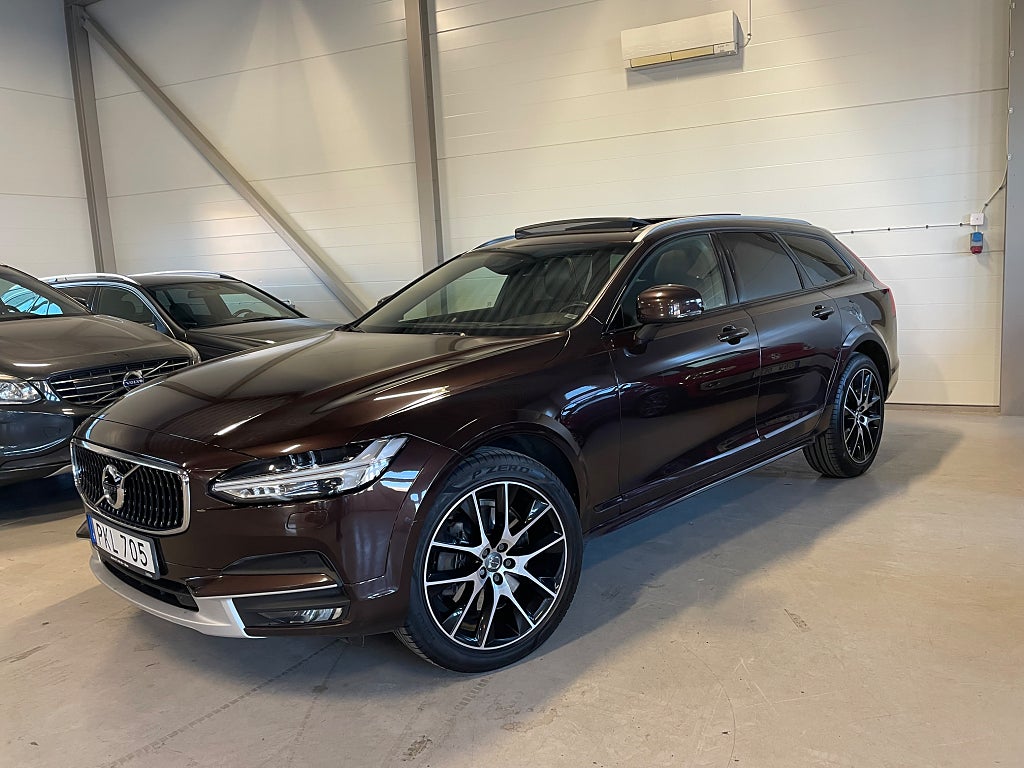 Volvo V90 Cross Country D5 AWD  Inscription Pro Pano Headup B&W Dragkrok sespec