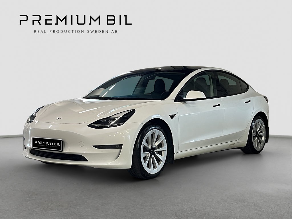 Tesla Model 3 Long Range AWD Long Range Värmepump/MOMSBIL