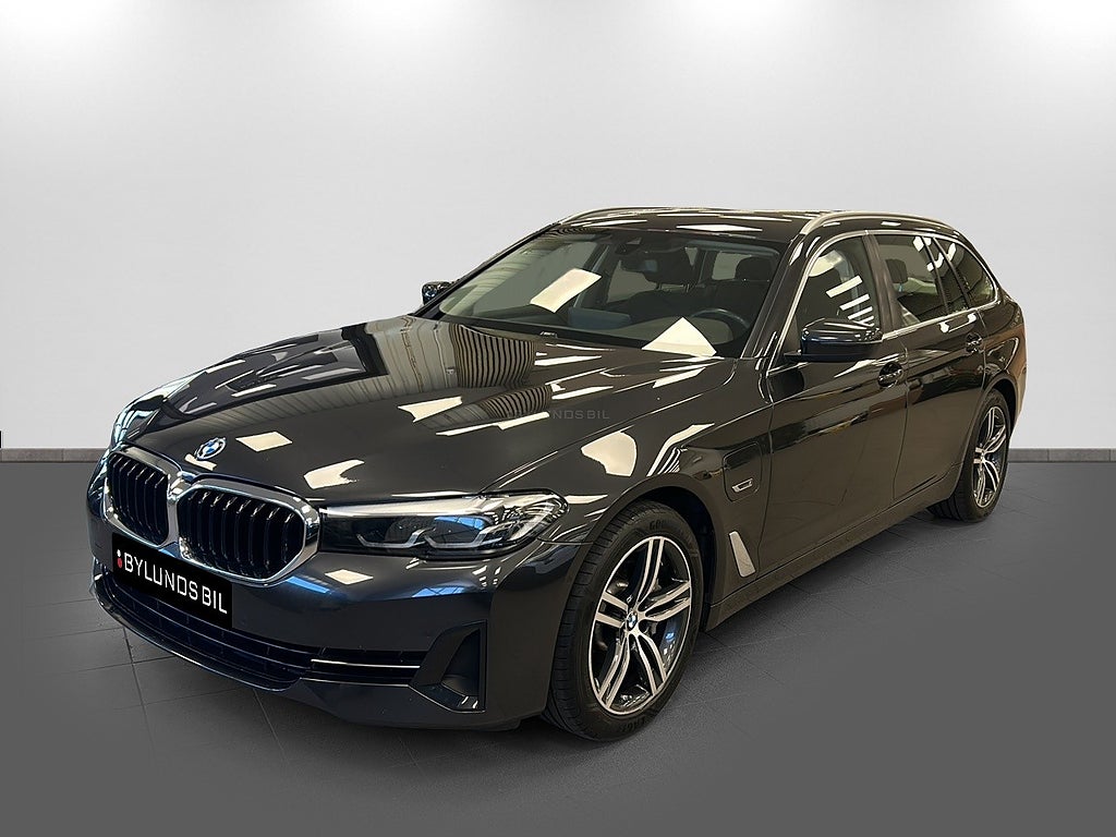 BMW 530e Touring Steptronic - Dragkrok & Vinterhjul ingår