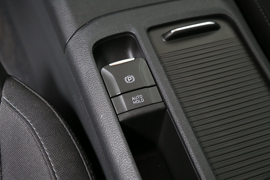 Hyundai i30 1,5 T-GDI 48V MHEV 159hk Advanced Aut Keyless Dragkrok 2022