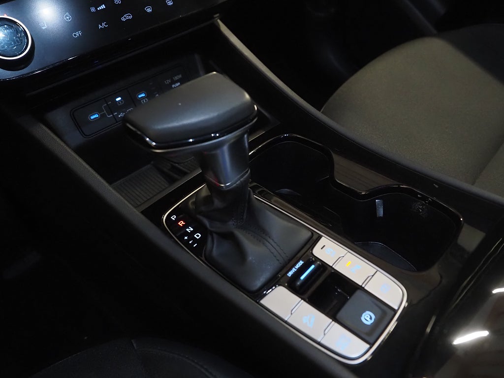 Hyundai Tucson MHEV 1.6 T-GDI DCT Essential Kamera Navi Moms 2025