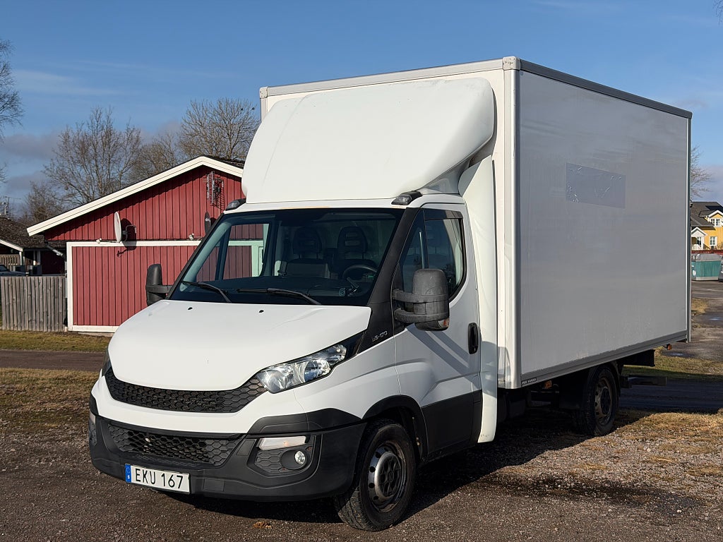 Iveco Daily Volymskåp Bakgavellyft 3.0 JTD Automat 170hk 