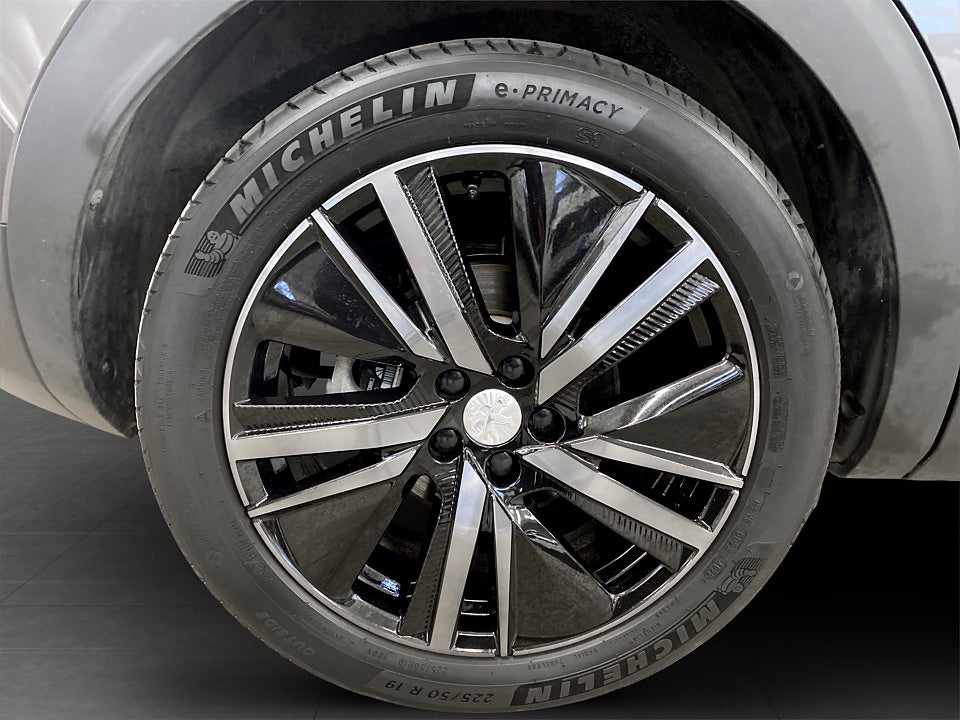 Bild på Peugeot 3008 Active Hybrid 225hk Aut - B-KAMERA, CARPLAY