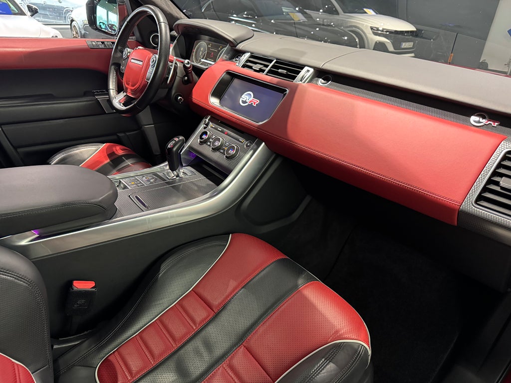 Land Rover Range Rover Sport SVR V8 Carbon Meridian Panorama 550 HK - bild 6