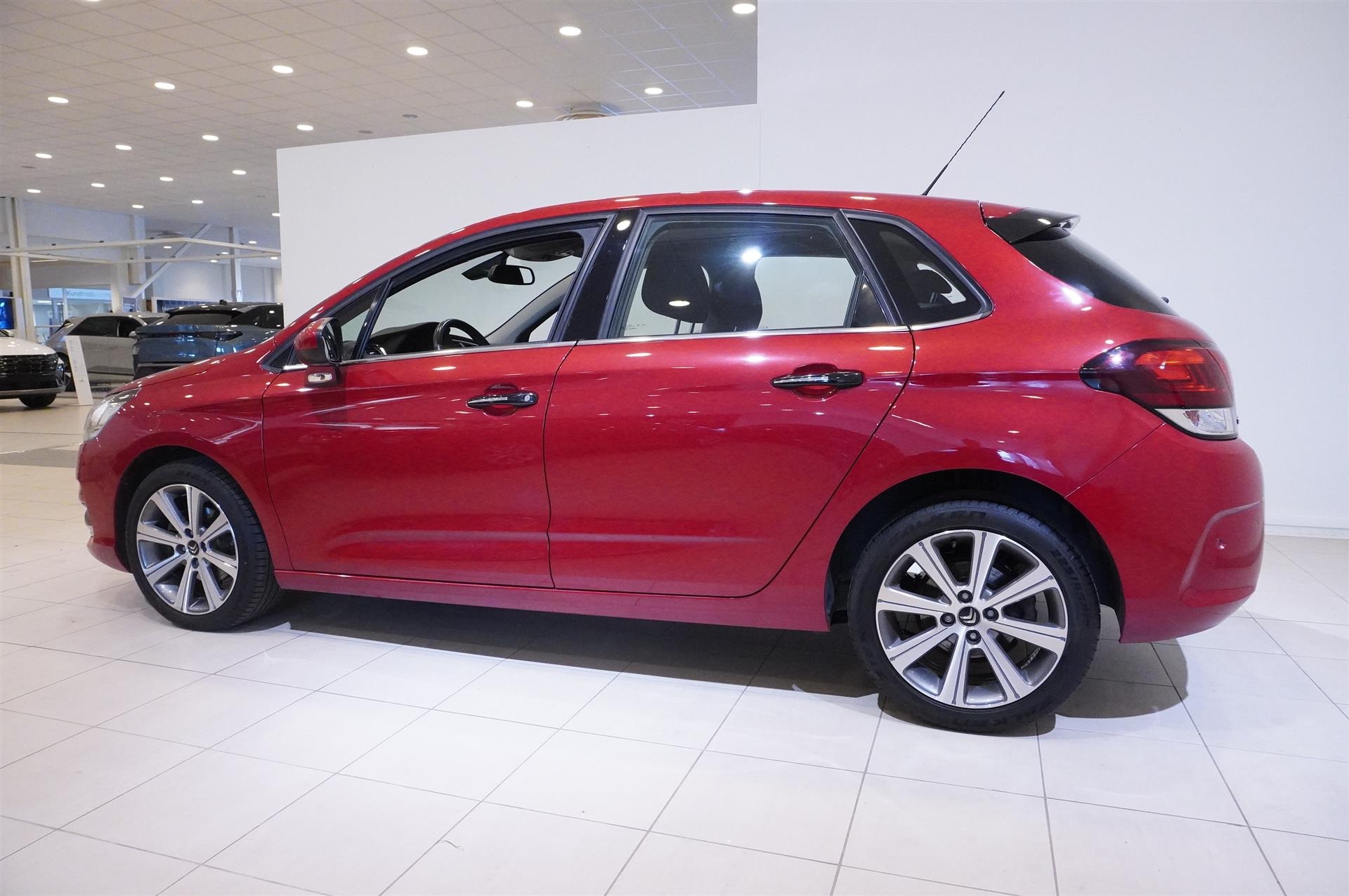 Citroen C4 1,6 BlueHDi 120hk 2015, kuva 6/10