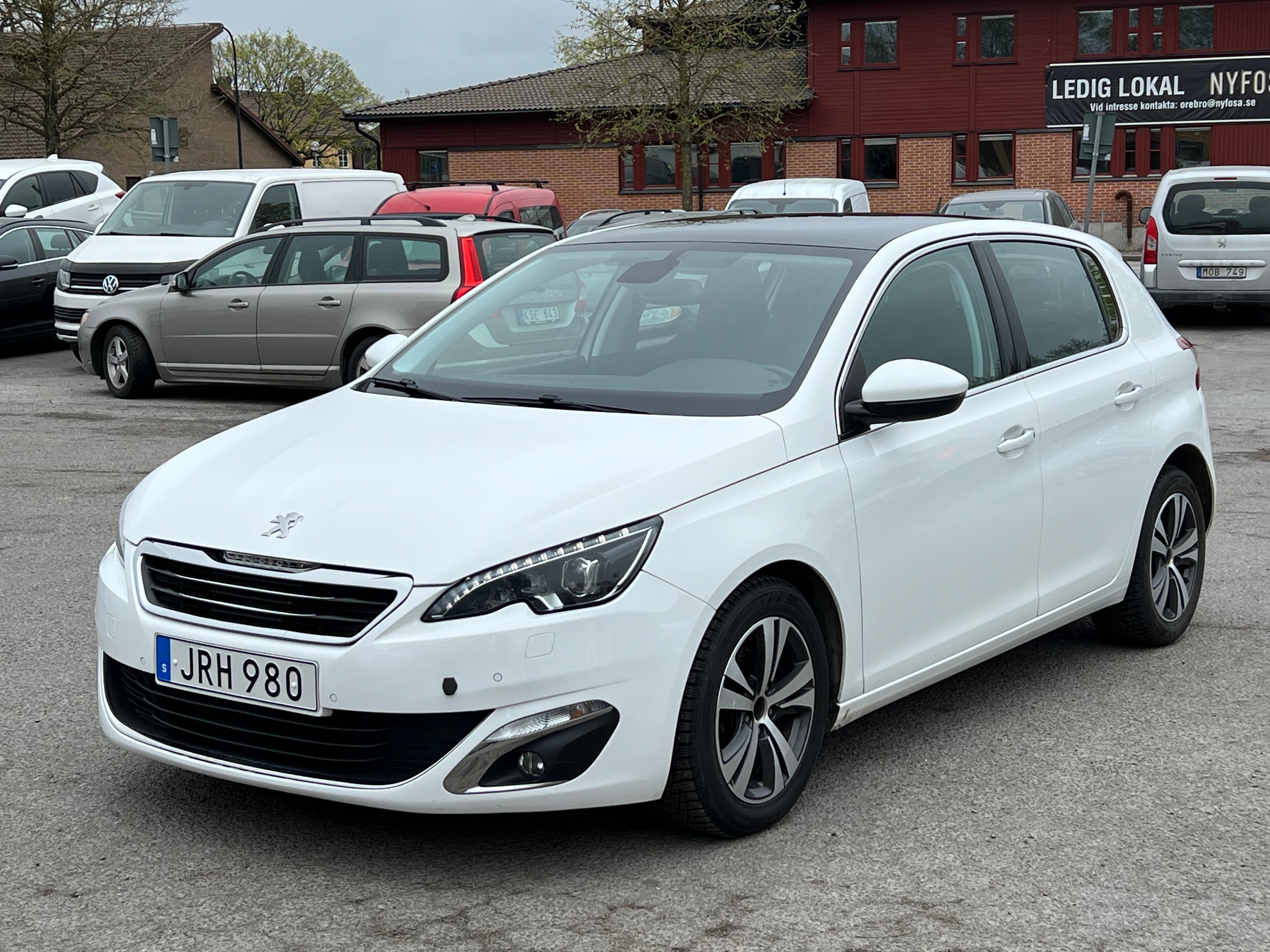 Peugeot 308 1.6 HDi FAP Active 92hk 2015, bild 7/37