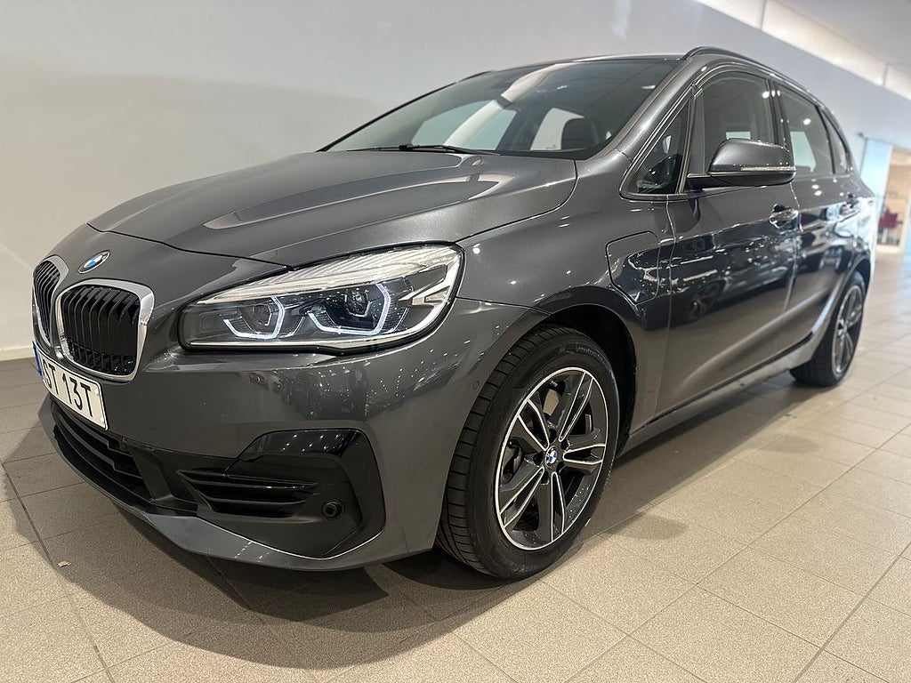 BMW 225xe 225 xe Sportline/ Skinnklädsel/ Sensorer