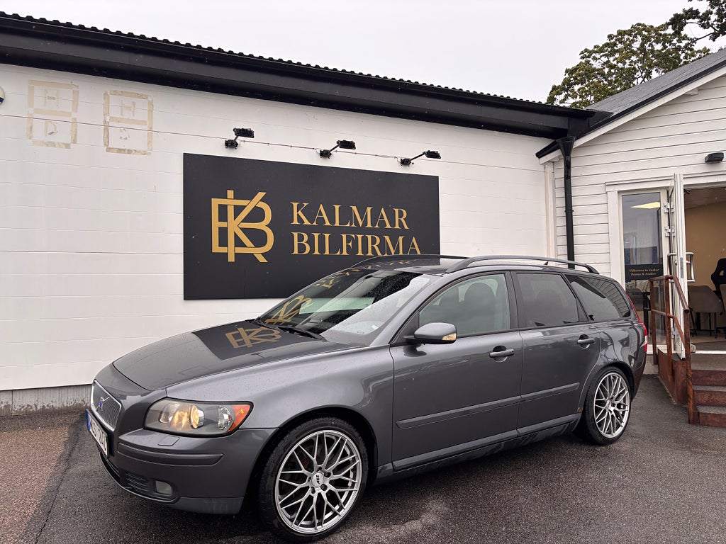 Volvo V50 T5 Geartronic Kinetic,SoV-Däck,Fullservad,Bensinvärmare
