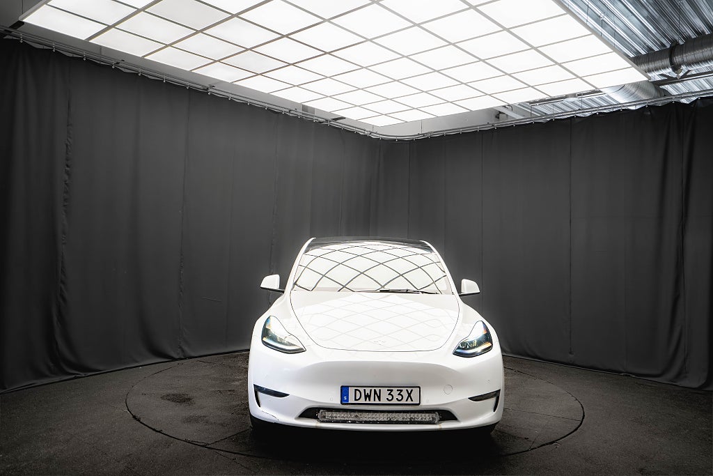 Tesla Model Y Long Range AWD DRAG 20'' PANO LÄDER 1-ÄGARE MOMS