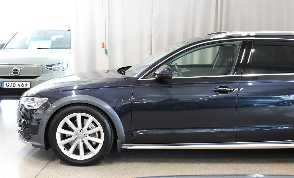 Audi A6 Allroad 3.0 TDI V6 320 HK quattro, Luftfjädring, Värmare, Dra