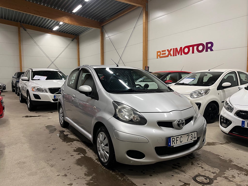 Toyota Aygo 5-dörrar 1.0 VVT-i  Ny Besiktad 
