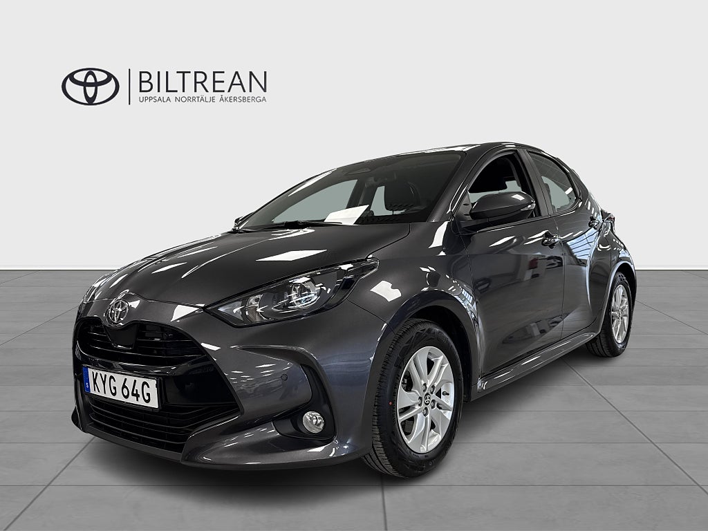 Toyota Yaris Hybrid 115 Active Komfort p-sensorer Vinterhjul
